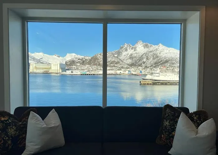 Sentrumsnaer Leilighet Med Utsikt